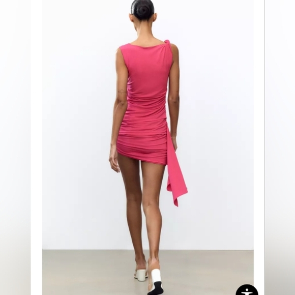 Zara Dress With Ruching - Picture 4 of 5